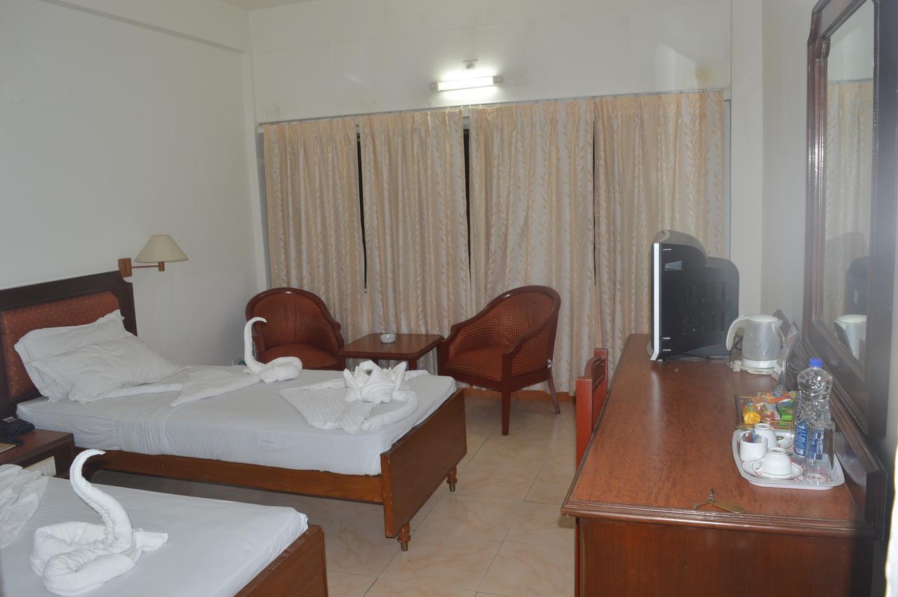 Hotel Golden Anchor ,Paradeep Paradip Garh Exteriör bild